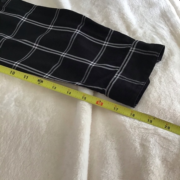 CALVIN KLEIN / Black & White Striped Long Sleeve Button Down Size XS - Picture 7 of 12